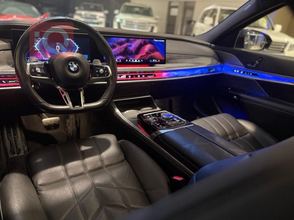 بی ئێم دەبڵیو سیریەس 7